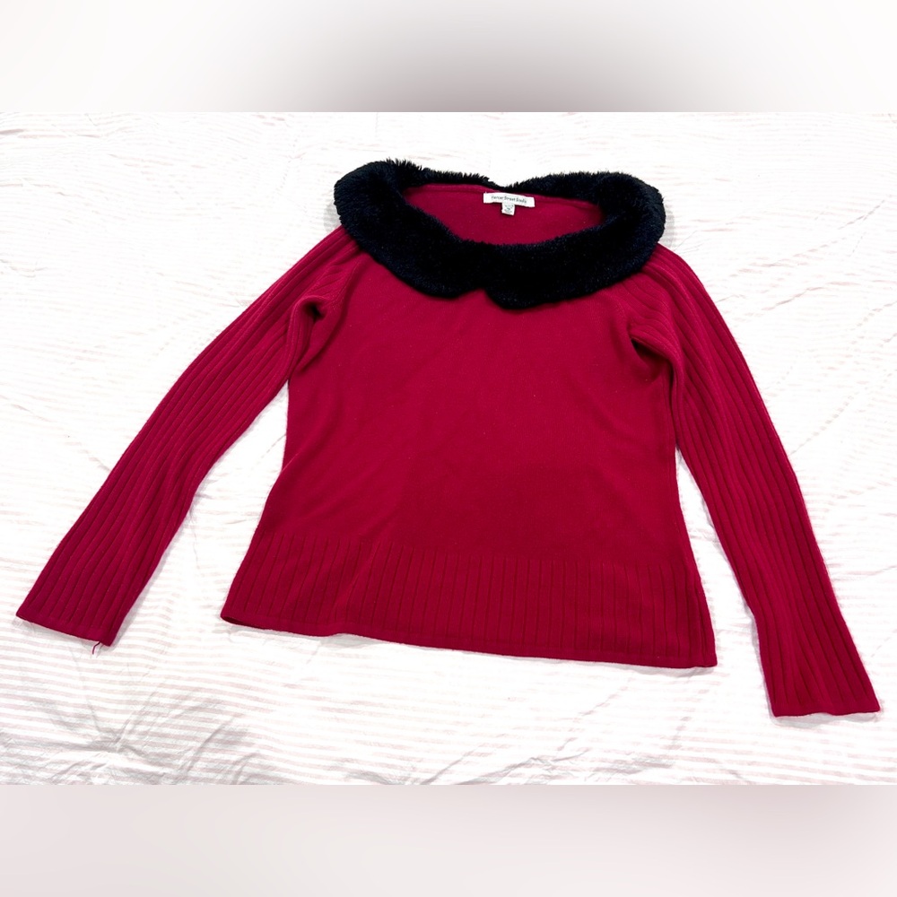 Mercer Street Studio Red Sweater with Black Collar